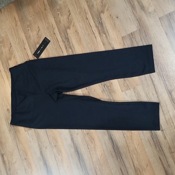 Yogalicious Pants - YOGALICIOUS Black High Waist Capri Length Legging